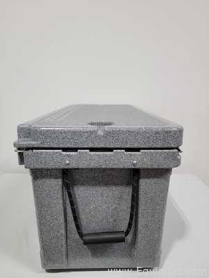 Almacenador de materiales congelados CaterGator CG100SPG