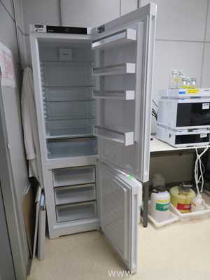 Liebherr CNd5703 Index20A/001 383 Litre Upright Laboratory Refrigerator Freezer