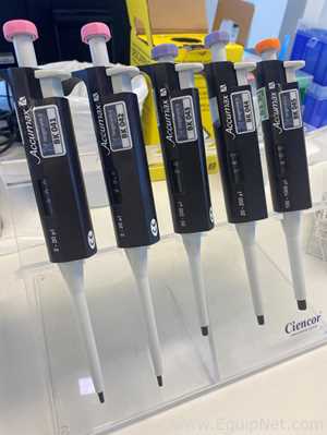 Lot with 05 Accumax Pipettes