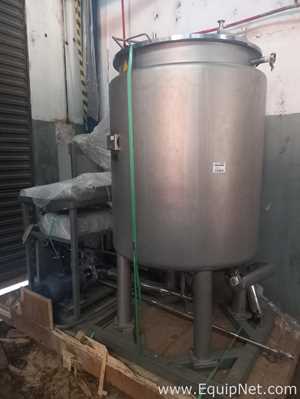 Skid with Jacketed Tank 900 Liter with Pump and Panel