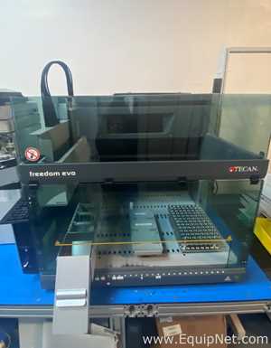 Manipulador de Líquidos Tecan EVO 100
