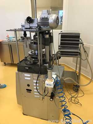 Kilian RLS 15 development tablet press