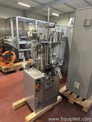 Kilian RLS 15 development tablet press