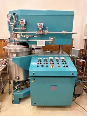 VMI Rayneri Trimix TXR120 cream mixer