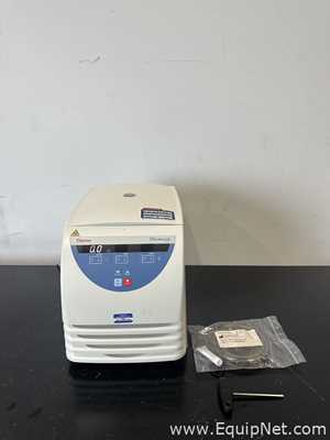 Centrífuga para Laboratórios Thermo Scientific Heraeus Fresco 21