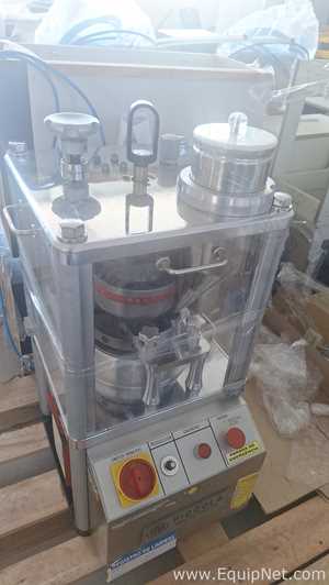 Compressora de Comprimidos Piccola B-2