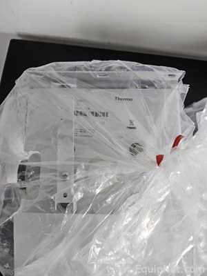 lote de  2 Sistema de Purificação e Destilação de Água Thermo Fisher Scientific D5839