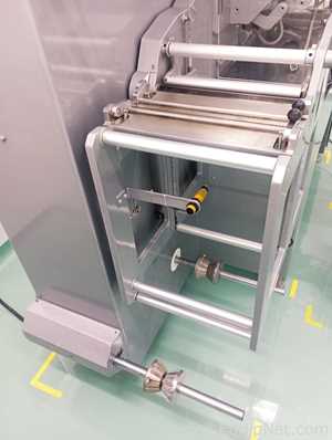 Máquina Vertical Formadora, Envasadora e Seladora Volpak S.130.D