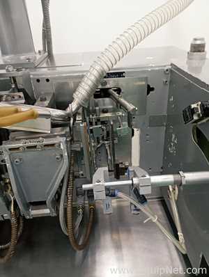 Máquina Vertical Formadora, Envasadora e Seladora Volpak S.130.D