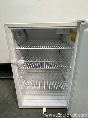 Lot Of 4 VWR HCUCFS-0404 Undercounter Laboratory Refrigerators