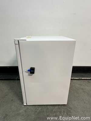 Lot Of 4 VWR HCUCFS-0420 Undercounter Freezers