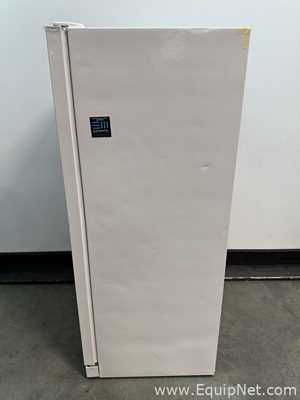 Fisher Scientific 17LREEFSA Isotemp Laboratory Refrigerator