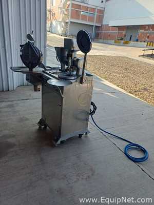 Máquina de Encapsulamento e Envase de Cápsulas Elanco 8S