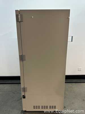 Congelador Panasonic MDF-U76VA