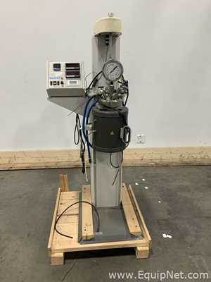 Parr 4536 Floor-stand Reactor with 4843 Temperature Controller