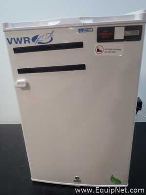Lot Of 2 VWR HCUCFS-0420 Undercounter Freezers and 2 HCUCFS-0404 Undercounter Refrigerators