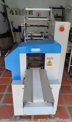 DK-220SE Horizontal Flow Pack Packaging Machine
