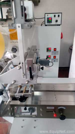 DK-220SE Horizontal Flow Pack Packaging Machine