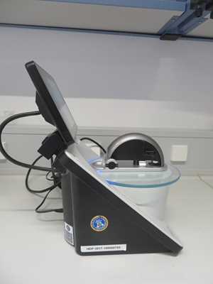 Thermo Scientific NanoDrop One Microvolume UV-Vis Spectrophotometer