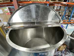 Tanque Acero inoxidable  .  1000 Galones