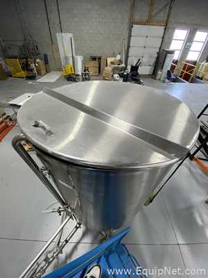 Tanque Acero inoxidable  .  400 Galones
