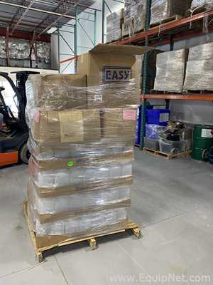 Lot Of Approx 200 White Jugs And 5.000 24/410 White Pumps