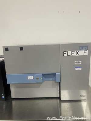 Nova Biomedical BioProfile FLEX with computer system and monitor