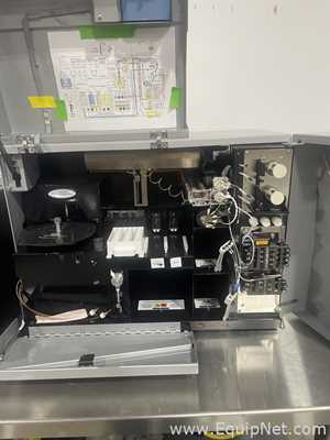 Nova Biomedical BioProfile FLEX with computer system and monitor