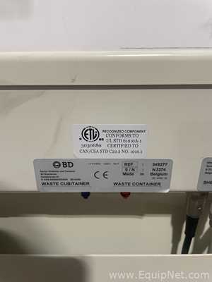 BD Biosciences BD LSR II Flow Cytometer  with Facsflow Supply System