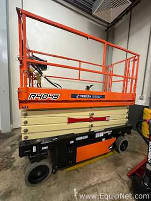 Elevador JLG Industries R4045