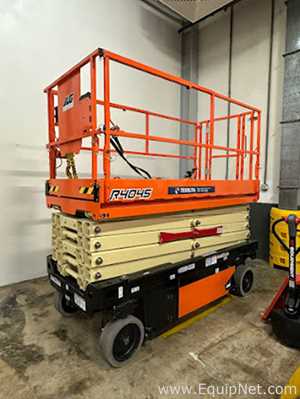 Elevador JLG Industries R4045