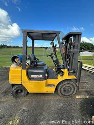 Empilhadeira Caterpillar GP25