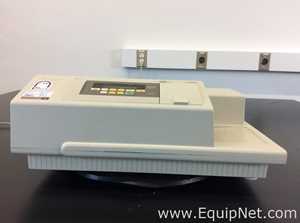 Molecular Devices Spectra Max M2 Microplate Spectrophotometer