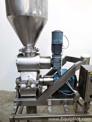 Comminuting hammer mill