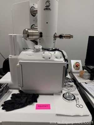 Jeol JSM IT500HRLA Scanning Electron Microscope