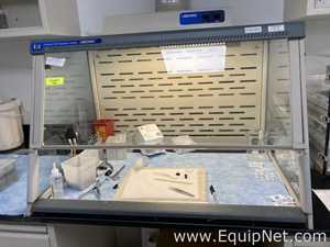 Labconco Corporation Fume and Flow Hood