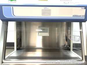 Thermo Scientific Herasafe KS 12 Biological Safety Cabinet