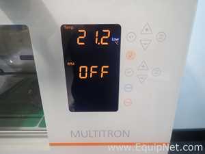 Incubadora Infors HT I80002