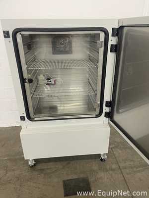 Binder KB240 Lab Incubator