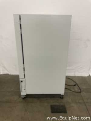 Binder KB240 Lab Incubator