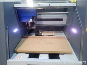 Máquina de Fresagem Roland MDX-50