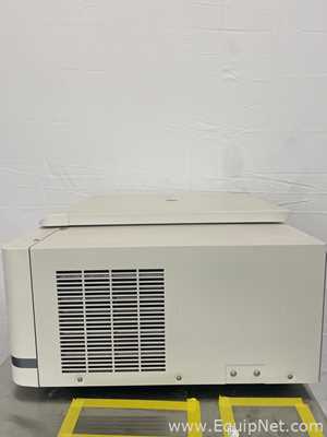 Centrífuga para Laboratórios Beckman Coulter Avanti J-15R