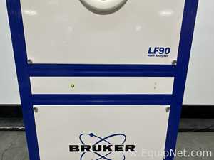 Ressonância Magnética Nuclear Bruker LF90