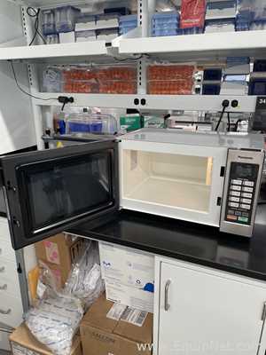 Artículo/Mueble para Cafetería y Cocina Panasonic NE-1054F