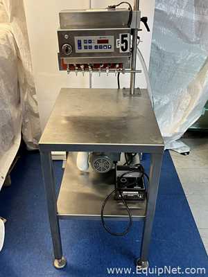 Estação de Envase de Frascos Accutek Packaging Equipment Co. Inc. Heated Mini Pinch
