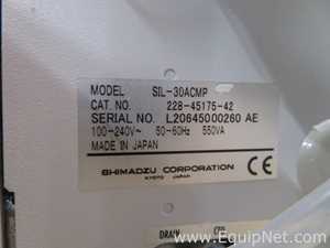 HPLC Shimadzu SIL-30ACMP