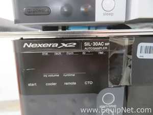 HPLC Shimadzu SIL-30ACMP