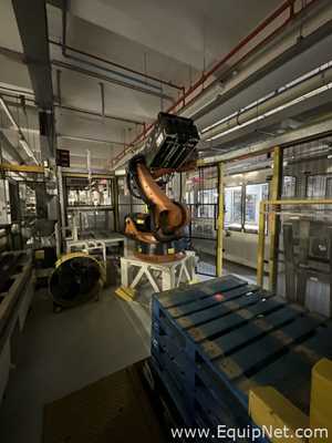KUKA Roboter GmbH KR 140comp 6 Axis Robot with Enclosure - Line 4