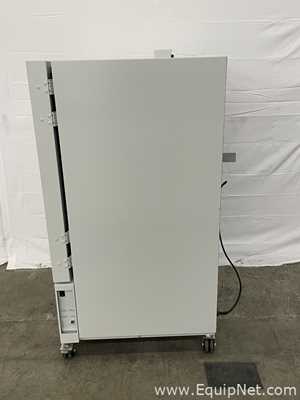 Binder KB240 Lab Incubator