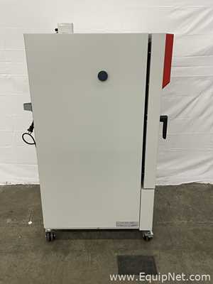 Binder KB240 Lab Incubator